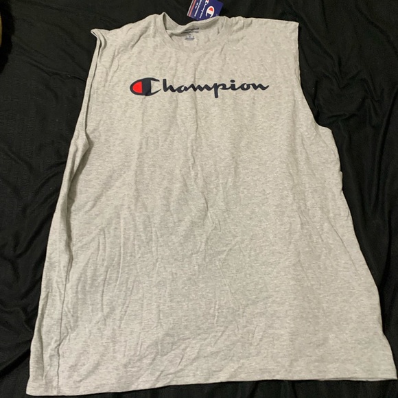 2 champions shirts - Picture 4 of 7